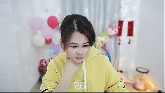 Snapshot of Fan_ting chatting on March 2026 04:40:01 AM Fan ting online show from March 2026 04:40:01 AM