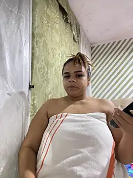 Snapshot of Evabigass chatting on February 2026 09:16:01 PM Evabigass online show from February 2026 09:16:01 PM