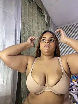 Snapshot of Evabigass chatting on March 2026 09:22:02 PM Evabigass online show from March 2026 09:22:02 PM