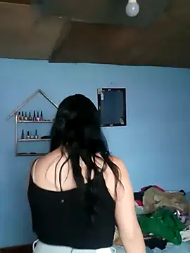 Elvishcassie  online show from November 2025 06:45:02 PM