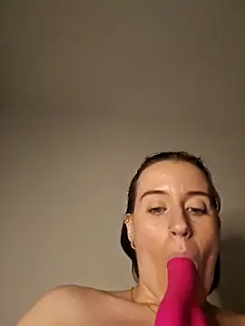 lindsay 33off online show from January 2025 10:12:02 PM