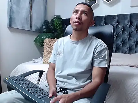 richar voller online show from October 2025 11:19:01 AM