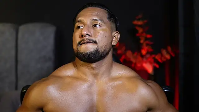 Snapshot of CallumMuscle chatting on November 2025 12:42:02 PM CallumMuscle online show from November 2025 12:42:02 PM