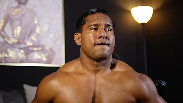 Snapshot of CallumMuscle chatting on December 2025 04:39:02 AM CallumMuscle online show from December 2025 04:39:02 AM