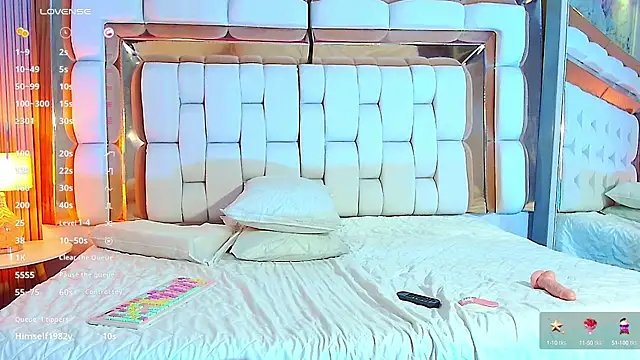 Snapshot of Littlebuffgirl chatting on February 2025 05:53:02 AM Littlebuffgirl online show from February 2025 05:53:02 AM