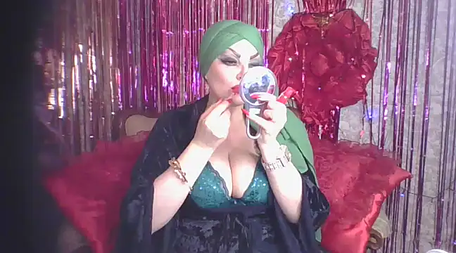 Snapshot of Izabella_gold chatting on March 2025 01:35:02 PM Izabella gold online show from March 2025 01:35:02 PM