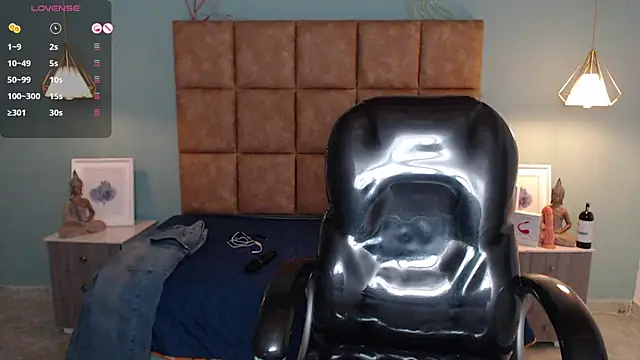 AlejooTwink online show from December 2024 09:31:01 PM