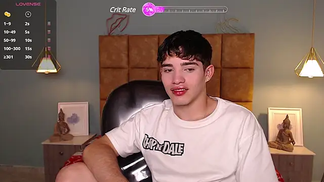 AlejooTwink online show from January 2025 08:44:01 PM