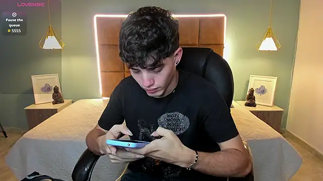 AlejooTwink online show from November 2025 03:39:01 AM