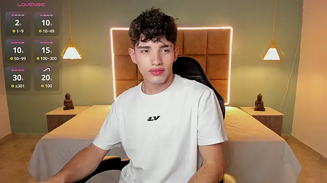 AlejooTwink online show from June 2026 03:50:02 AM