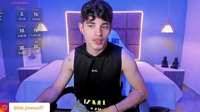 AlejooTwink online show from July 2026 07:19:01 PM