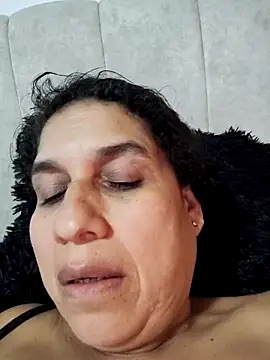 siri duque online show from February 2025 09:17:01 PM