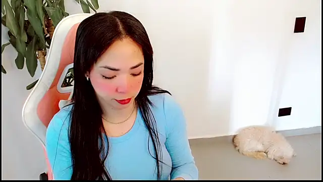 Kylie martinez online show from April 2026 01:13:02 PM