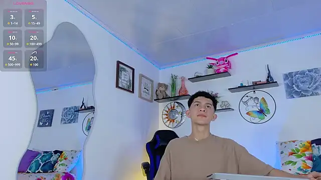 Snapshot of Noah_tyler_ chatting on October 2025 11:46:02 PM Noah tyler  online show from October 2025 11:46:02 PM