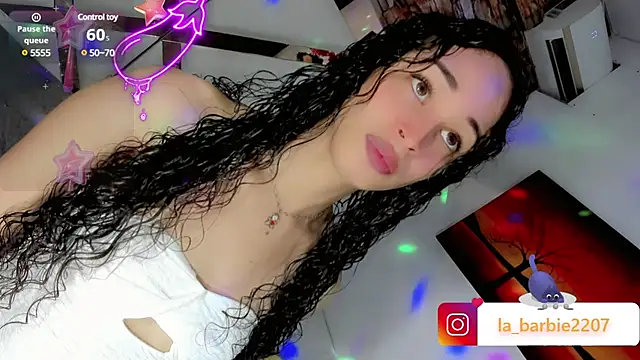 Snapshot of barbiedolls_x chatting on February 2025 09:07:02 PM barbiedolls x online show from February 2025 09:07:02 PM