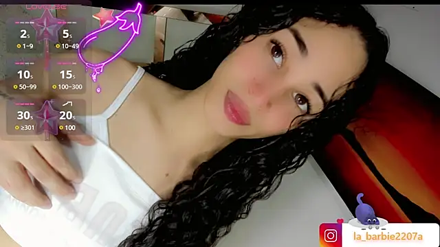 Snapshot of barbiedolls_x chatting on March 2025 01:05:02 PM barbiedolls x online show from March 2025 01:05:02 PM