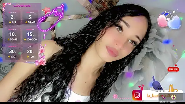 Snapshot of barbiedolls_x chatting on March 2025 06:39:02 AM barbiedolls x online show from March 2025 06:39:02 AM