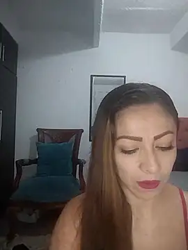 Snapshot of Venus-Wood chatting on October 2025 09:49:01 PM Venus-Wood online show from October 2025 09:49:01 PM