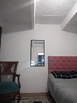 Snapshot of Venus-Wood chatting on October 2025 09:04:02 PM Venus-Wood online show from October 2025 09:04:02 PM