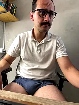 Snapshot of Superdad chatting on October 2025 02:07:02 PM Superdad online show from October 2025 02:07:02 PM