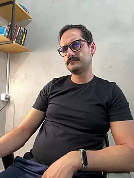 Snapshot of Superdad chatting on February 2026 05:00:02 PM Superdad online show from February 2026 05:00:02 PM