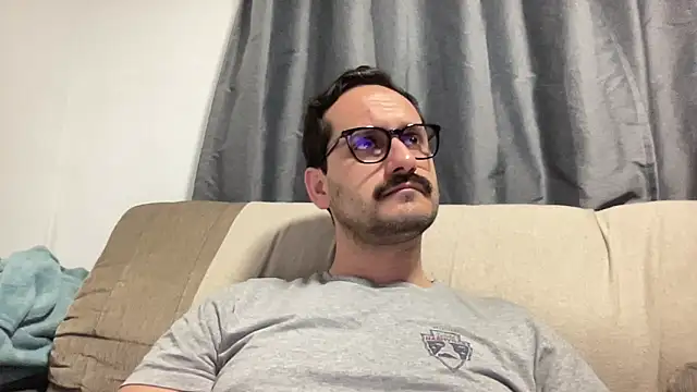 Snapshot of Superdad chatting on February 2026 10:02:02 PM Superdad online show from February 2026 10:02:02 PM