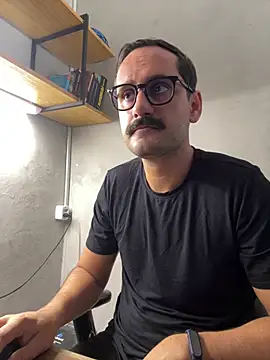 Snapshot of Superdad chatting on March 2026 01:56:01 PM Superdad online show from March 2026 01:56:01 PM