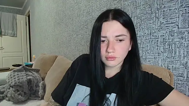 Liana diva online show from March 2026 07:41:02 PM