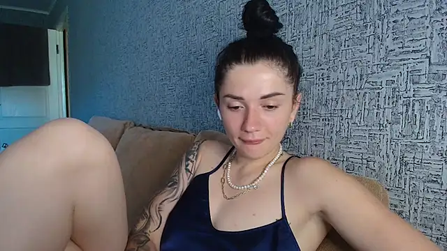 Liana diva online show from June 2026 12:05:02 PM