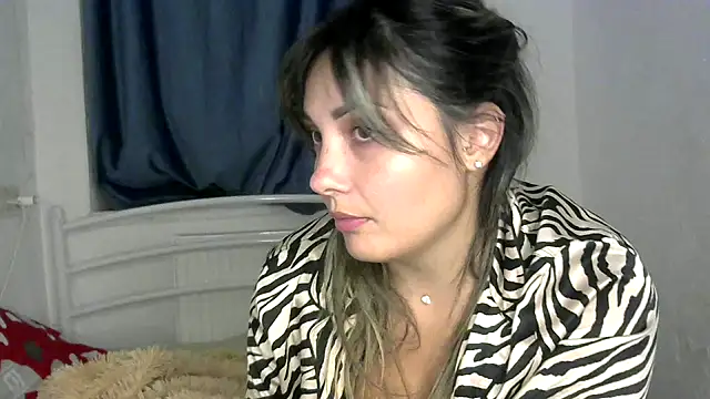 Snapshot of Iskor_ka chatting on October 2025 08:10:01 PM Iskor ka online show from October 2025 08:10:01 PM