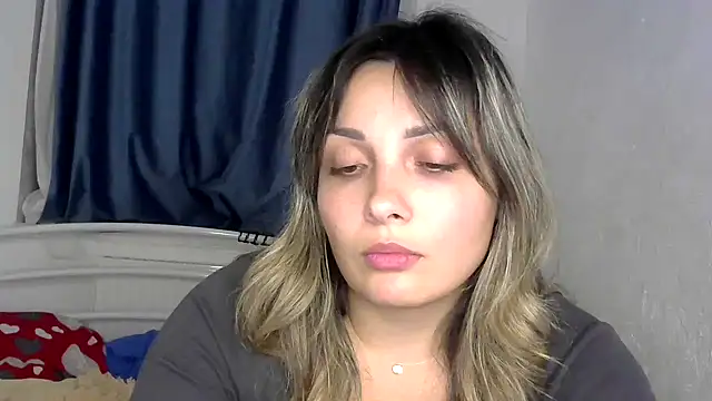 Snapshot of Iskor_ka chatting on October 2025 08:18:01 PM Iskor ka online show from October 2025 08:18:01 PM