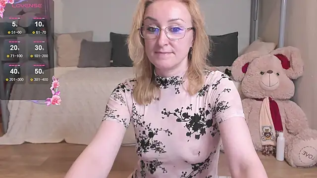 MadissonKiss online show from June 2026 06:58:01 PM