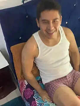 Snapshot of roguer_darkk chatting on January 2025 09:45:01 AM roguer darkk online show from January 2025 09:45:01 AM