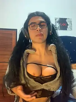 Snapshot of roguer_darkk chatting on February 2025 06:37:01 AM roguer darkk online show from February 2025 06:37:01 AM