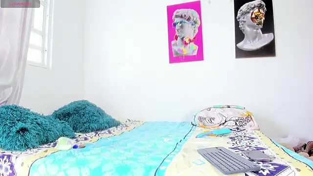 Snapshot of Lilybaudinx96 chatting on October 2025 03:22:01 PM Lilybaudinx96 online show from October 2025 03:22:01 PM