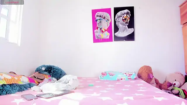 Snapshot of Lilybaudinx96 chatting on November 2025 08:22:02 PM Lilybaudinx96 online show from November 2025 08:22:02 PM