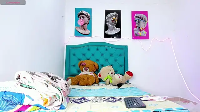 Snapshot of Lilybaudinx96 chatting on February 2026 05:39:02 AM Lilybaudinx96 online show from February 2026 05:39:02 AM