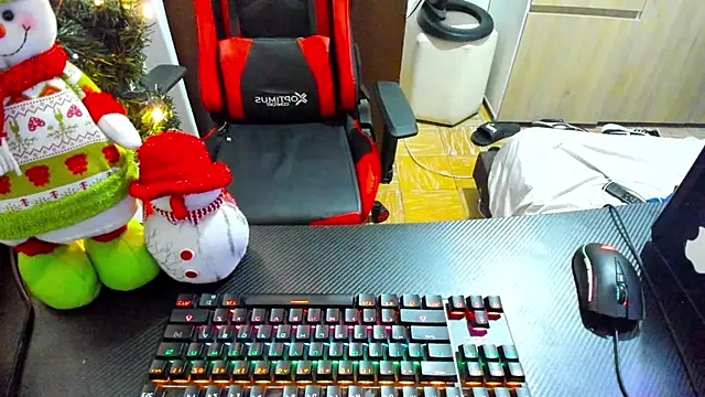 Snapshot of Calihotcaliente277 chatting on December 2024 11:18:01 AM Calihotcaliente277 online show from December 2024 11:18:01 AM