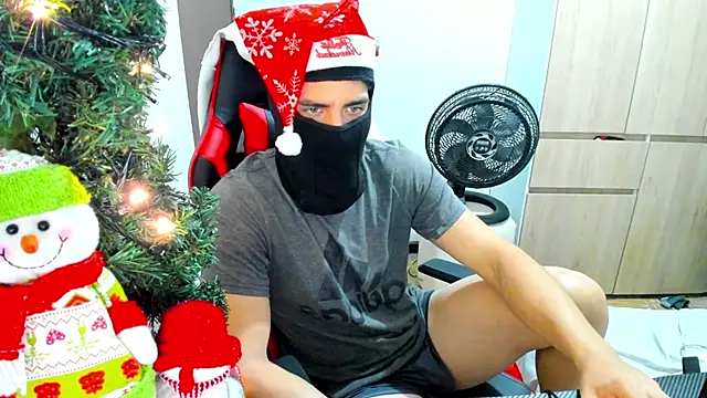 Snapshot of Calihotcaliente277 chatting on December 2024 07:21:02 PM Calihotcaliente277 online show from December 2024 07:21:02 PM