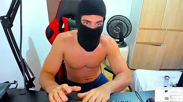 Snapshot of Calihotcaliente277 chatting on January 2025 07:14:02 PM Calihotcaliente277 online show from January 2025 07:14:02 PM