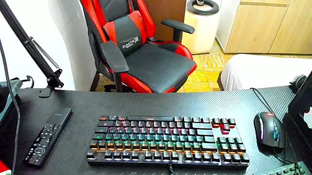 Snapshot of Calihotcaliente277 chatting on January 2025 01:21:02 PM Calihotcaliente277 online show from January 2025 01:21:02 PM