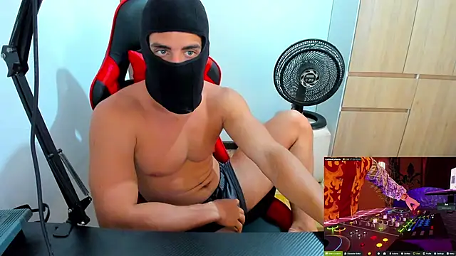 Snapshot of Calihotcaliente277 chatting on January 2025 05:56:01 PM Calihotcaliente277 online show from January 2025 05:56:01 PM