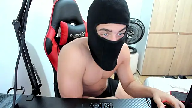 Snapshot of Calihotcaliente277 chatting on February 2025 05:05:02 PM Calihotcaliente277 online show from February 2025 05:05:02 PM