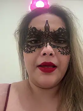 Snapshot of famous_indian_girl chatting on February 2025 04:48:02 AM famous indian girl online show from February 2025 04:48:02 AM