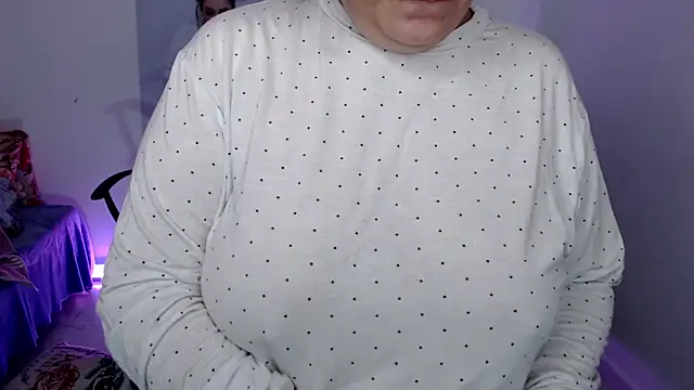 Snapshot of Serenay_ chatting on December 2024 01:47:01 AM Serenay online show from December 2024 01:47:01 AM