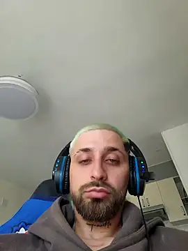 omarito100 online show from April 2026 08:56:01 AM