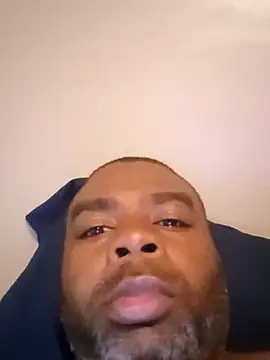 Snapshot of SLOWSTRO chatting on December 2024 07:25:02 PM SLOWSTRO online show from December 2024 07:25:02 PM