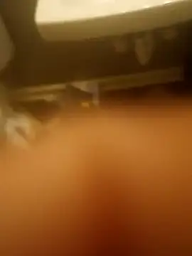 Snapshot of SLOWSTRO chatting on December 2024 12:45:01 PM SLOWSTRO online show from December 2024 12:45:01 PM