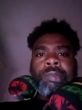 Snapshot of SLOWSTRO chatting on October 2025 12:19:01 PM SLOWSTRO online show from October 2025 12:19:01 PM