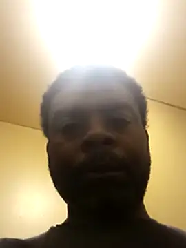 Snapshot of SLOWSTRO chatting on February 2026 08:07:02 AM SLOWSTRO online show from February 2026 08:07:02 AM